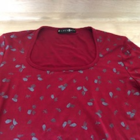 Silvergate Stretchy Top - Picture 3 of 6